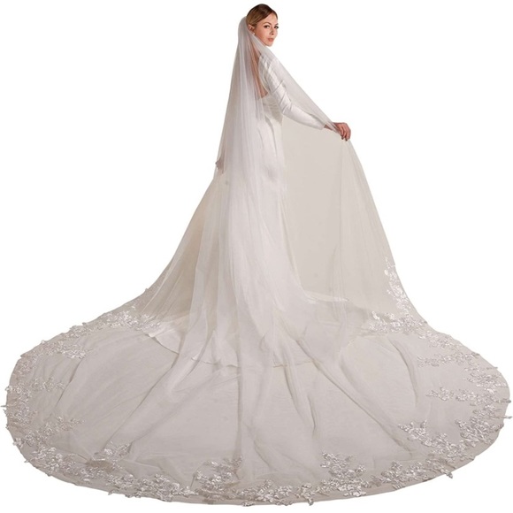 Floral trimmed lace cathedral wedding bridal veil ivory color wide romantic - Picture 6 of 8